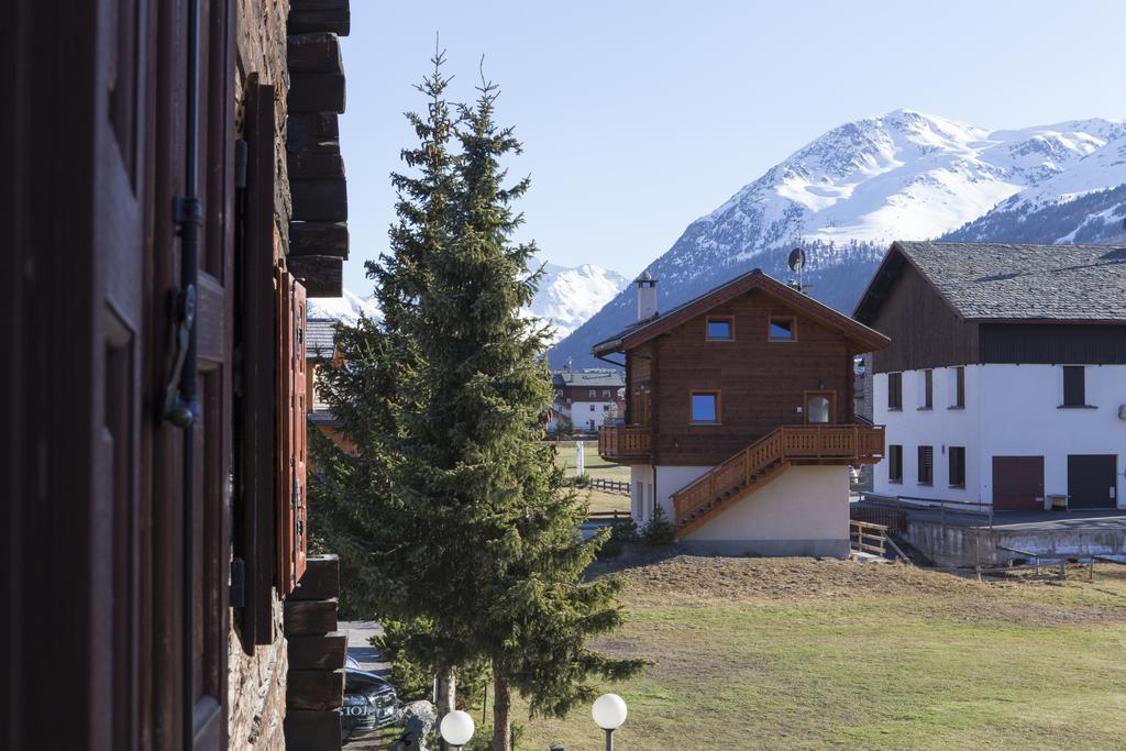 Hotel La Baita リヴィーニョ エクステリア 写真
